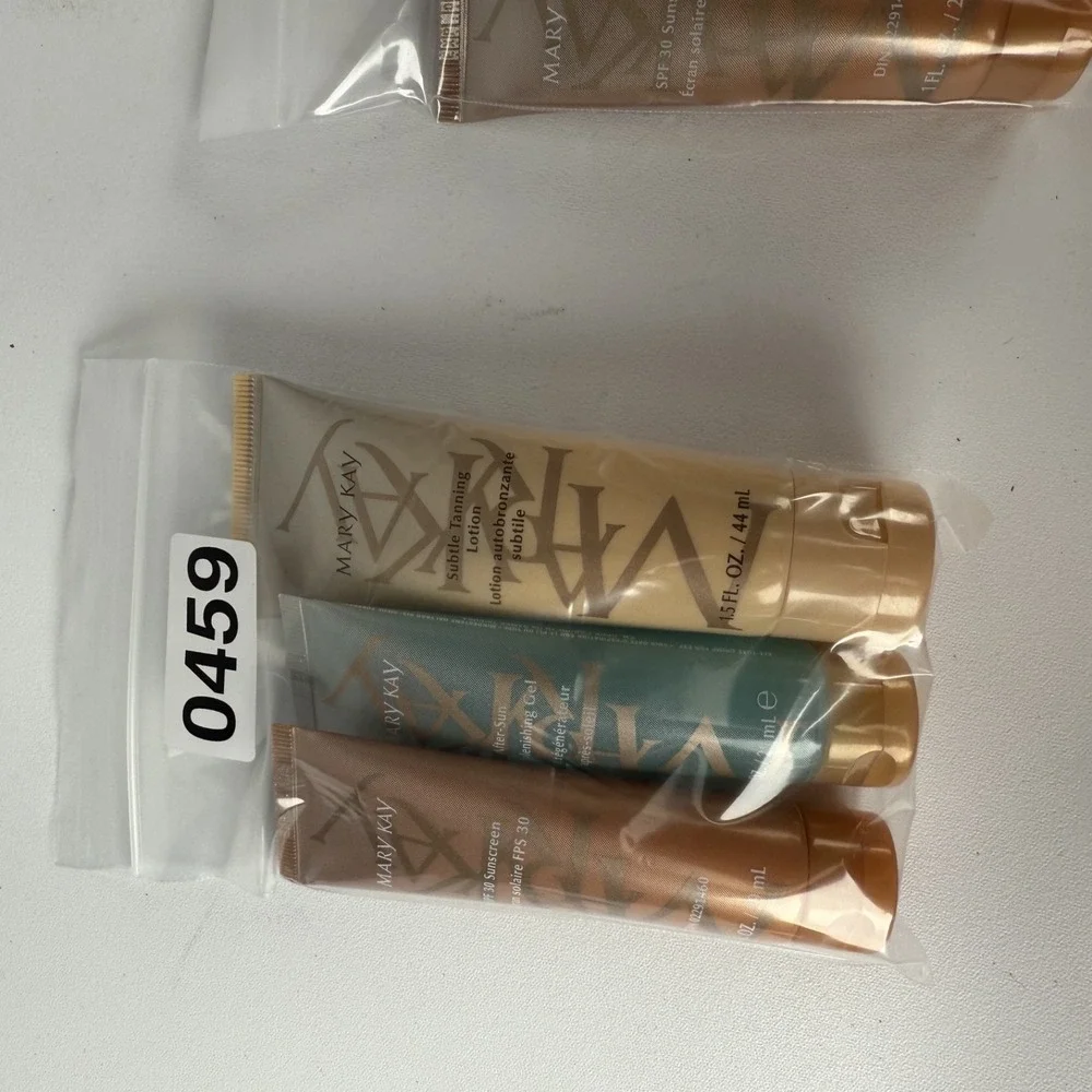 Mary Kay Sun Care Travel Set SPF 30 Sunscreen Tanning Lotion Replenishing Gel Ne
